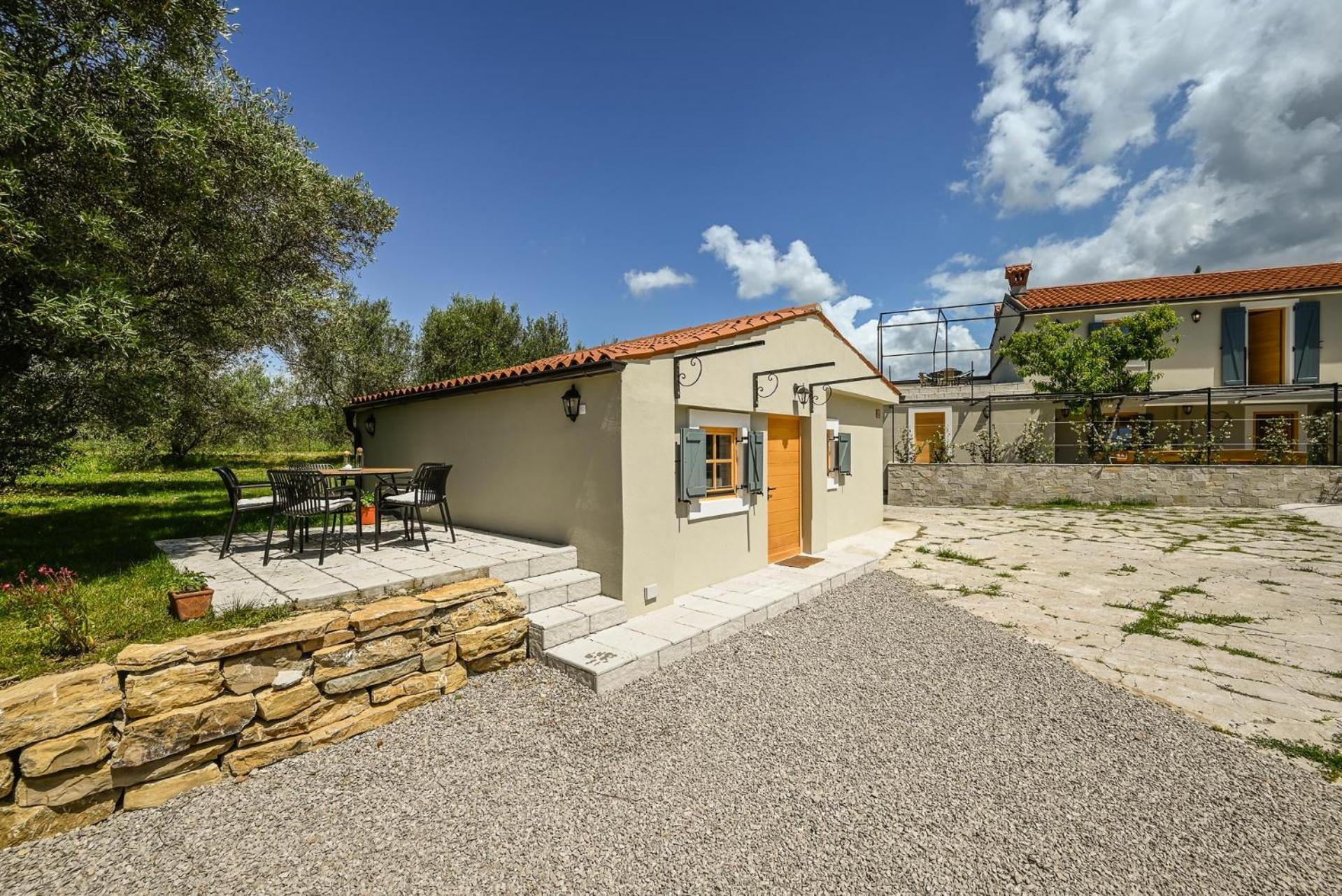 Medanni - Boutique House In Nature With Pool Izola Buitenkant foto