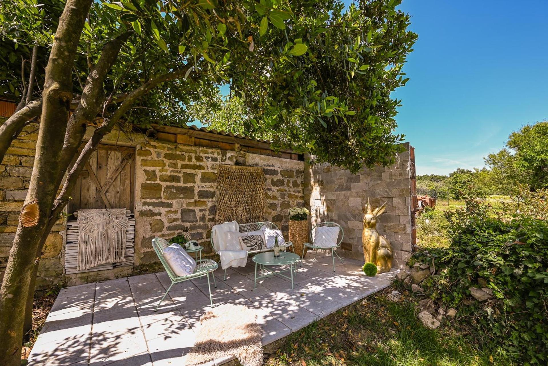 Medanni - Boutique House In Nature With Pool Izola Buitenkant foto